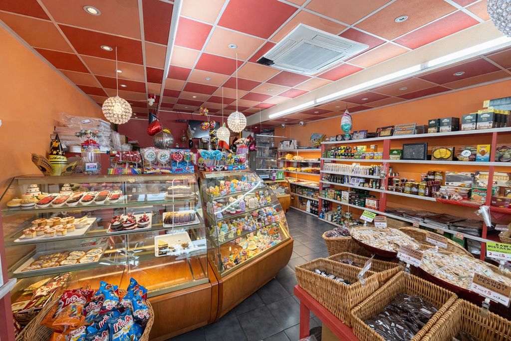 Photo 6- click for photo gallery